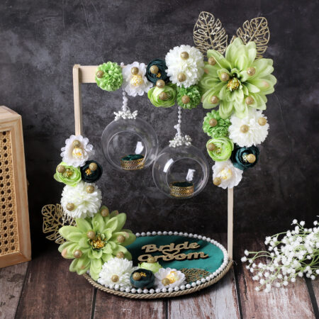 Green Affair Crystal Balls